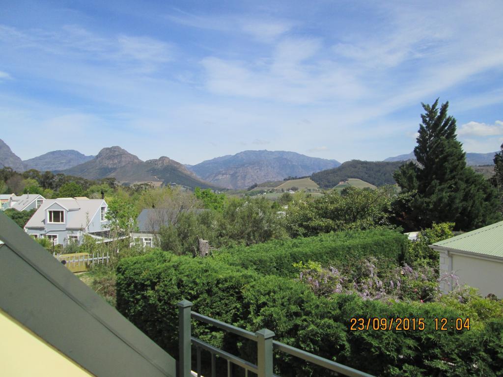 Villa-Roux Garden Cottage فرانستشوك الغرفة الصورة